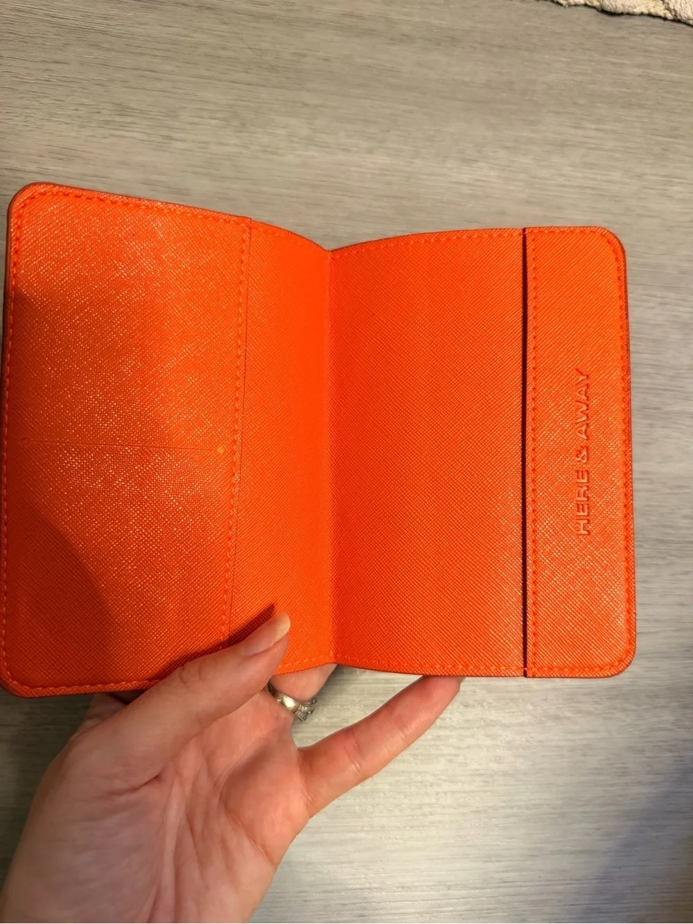 Maje Orange passports hodler/ Case - nwt